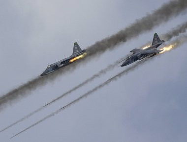 Βίντεο: Δείτε καταστροφικά πλήγματα ακριβείας της ρωσικής Αεροπορίας κατά της ISIS